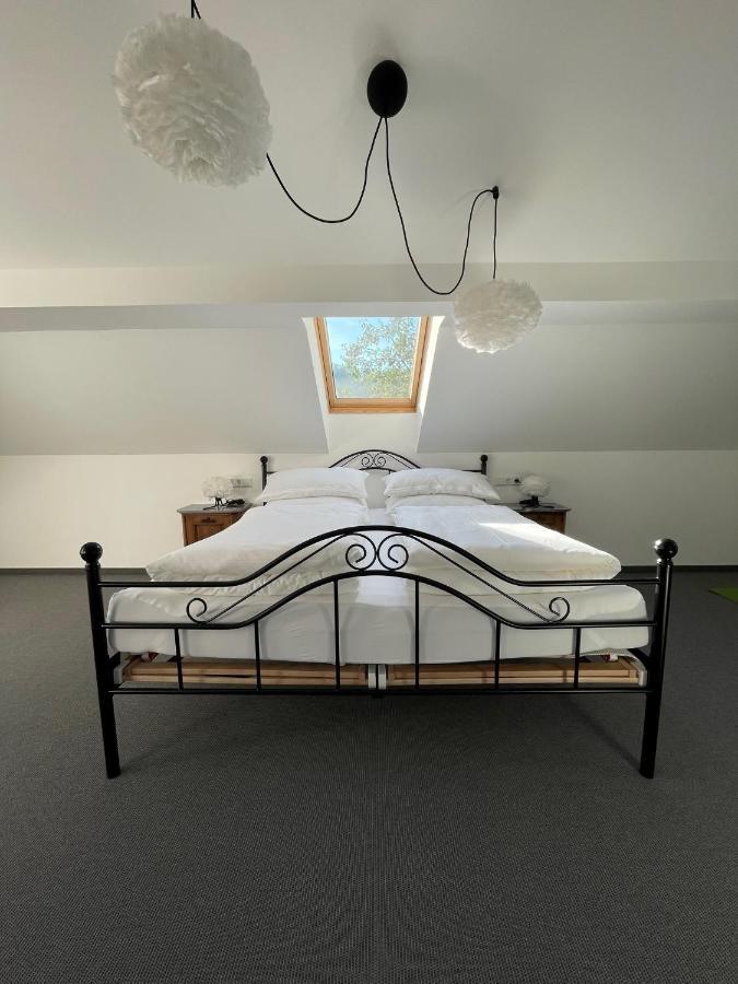 Stilvolle Wohnung Fuer 2-3 Personen - Mit Riesiger Dachterrasse Haigerloch Экстерьер фото